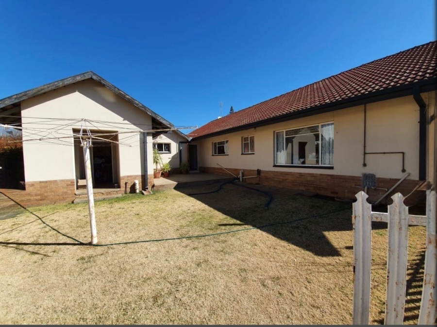4 Bedroom Property for Sale in Flamwood North West